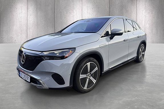 Mercedes-Benz EQE350 SUV 3 of 25