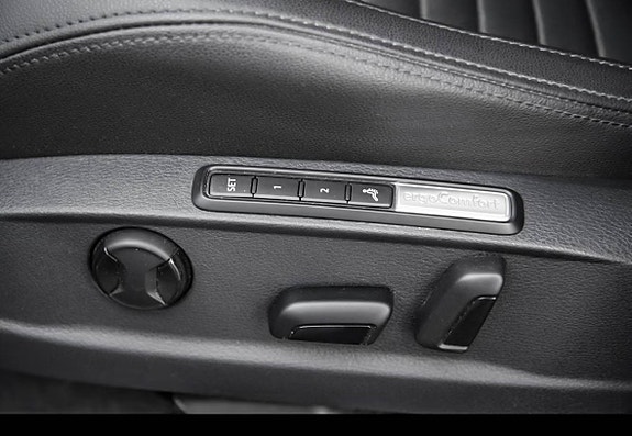 Volkswagen Passat Alltrack 11 of 25