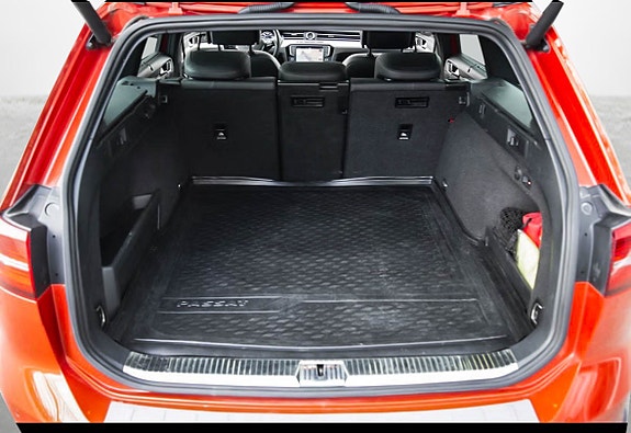Volkswagen Passat Alltrack 20 of 25