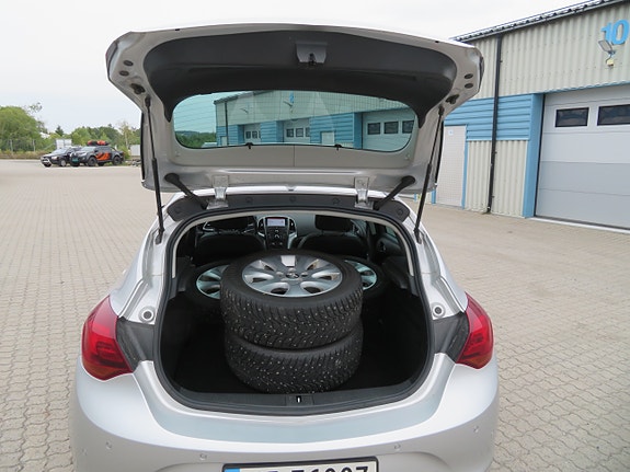 Opel Astra 11 of 30