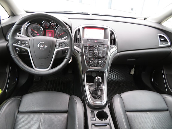 Opel Astra 24 of 30