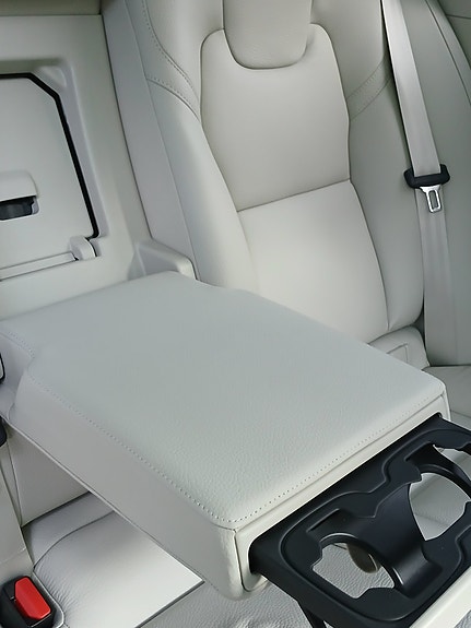 Volvo V90 10 of 25