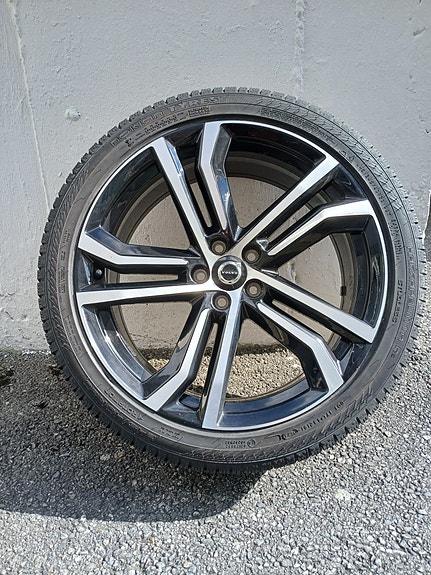 Volvo V90 25 of 25