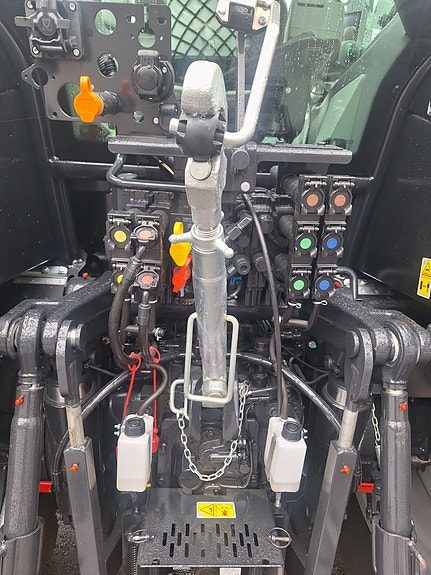 Deutz Fahr 6170.4 9 of 30