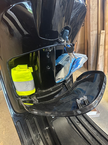 Vespa LX 125ie 7 of 12