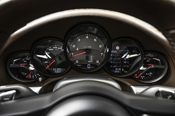 Porsche 911 19 of 30