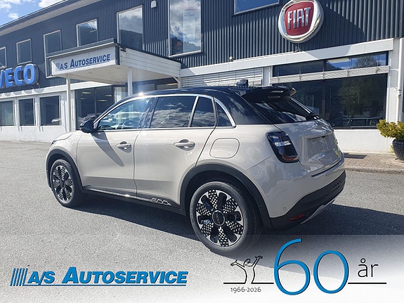 Fiat 600e 8 of 21