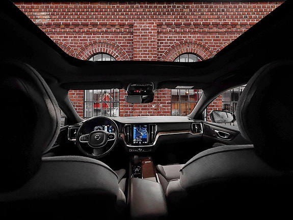 Volvo V60 Cross Country 24 of 26