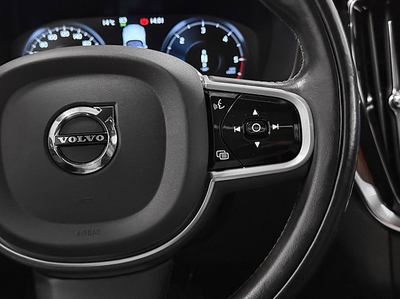 Volvo V60 Cross Country 16 of 26