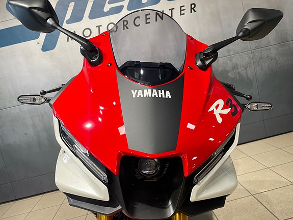 Yamaha R3  A2 5 of 20
