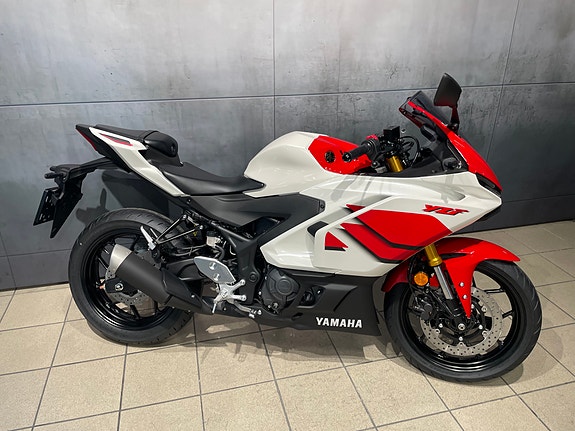 Yamaha R3  A2 6 of 20