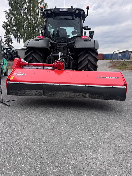 Kuhn BKE250 beitepusser 2024, kr 107 900,-