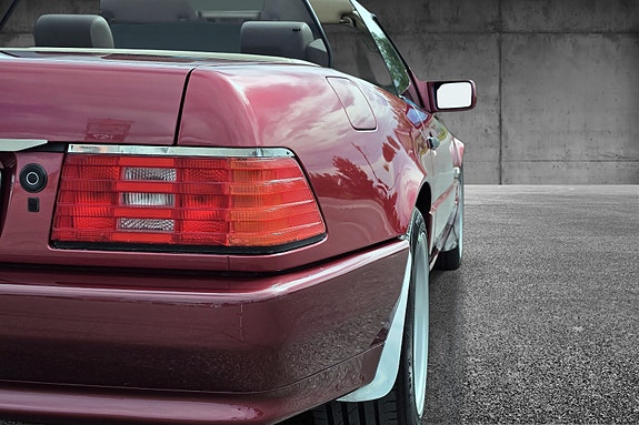 Mercedes-Benz SL500 8 of 30