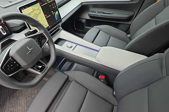 Polestar 4 16 of 22
