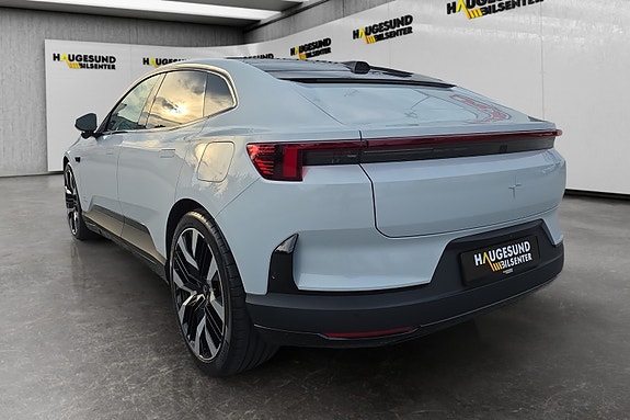 Polestar 4 3 of 22