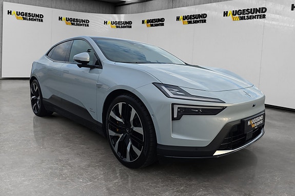 Polestar 4 2 of 22