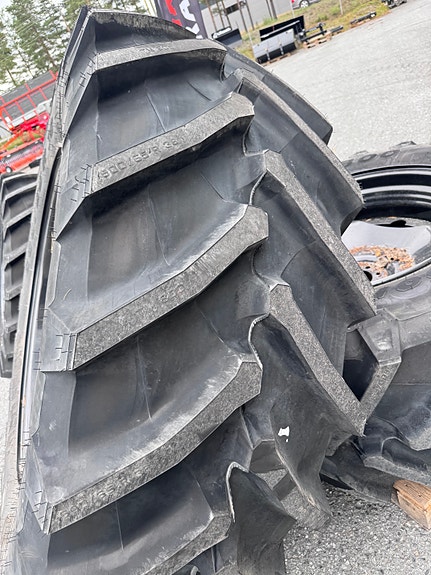 Hjulsett Valtra G serie Trelleborg 480/65R28  600/65R38 2025, kr 100 000,-