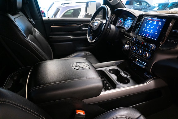 Dodge RAM 1500 24 of 30