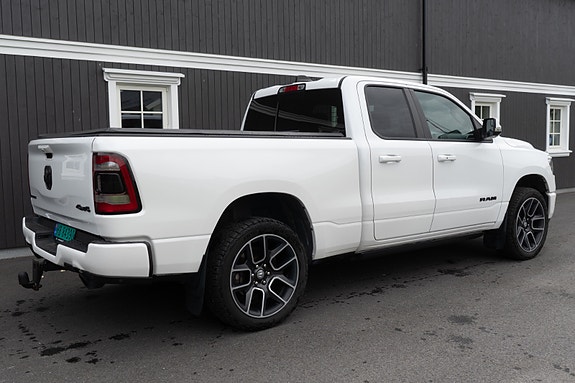 Dodge RAM 1500 18 of 30
