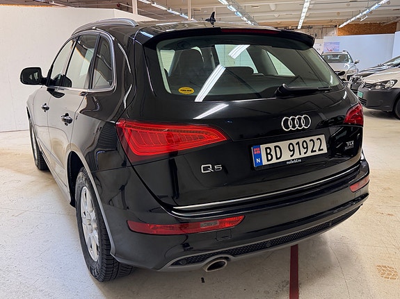 Audi Q5 4 of 29
