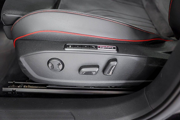 Volkswagen ID.4 GTX 16 of 30