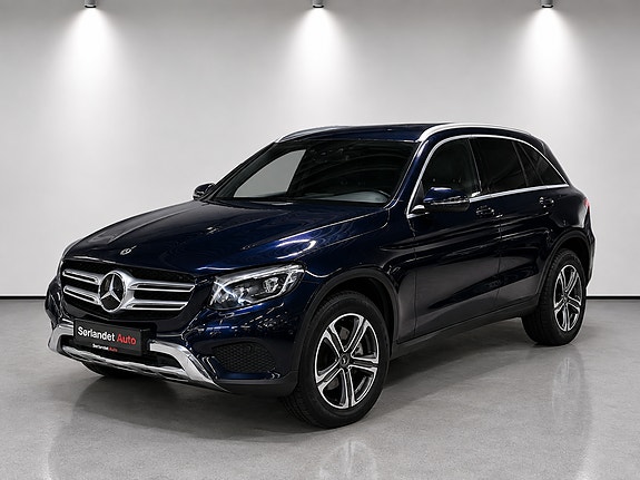 Mercedes-Benz GLC350 e 2 of 26