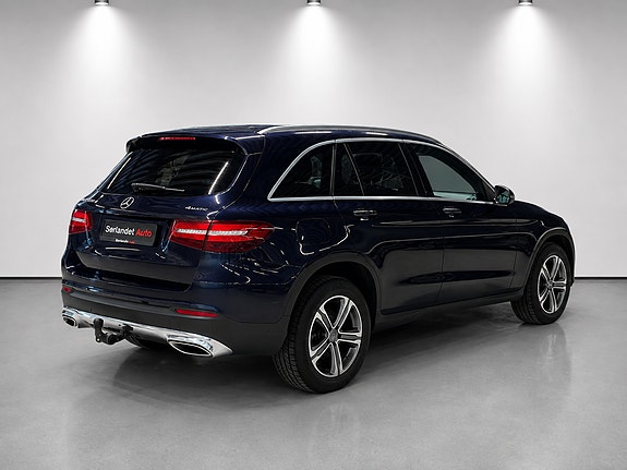 Mercedes-Benz GLC350 e 8 of 26
