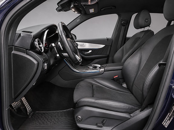 Mercedes-Benz GLC350 e 12 of 26