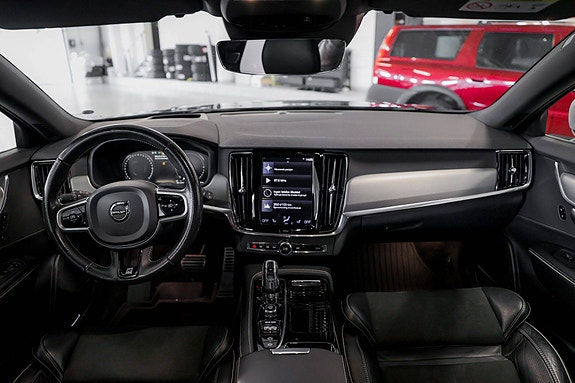 Volvo V90 13 of 15