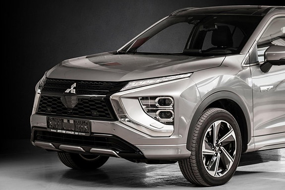 Mitsubishi Eclipse Cross 2 of 28