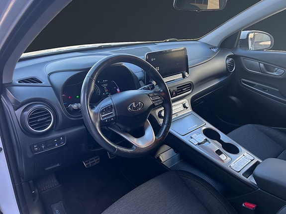 Hyundai Kona 9 of 25