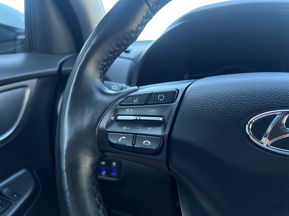 Hyundai Kona 21 of 25