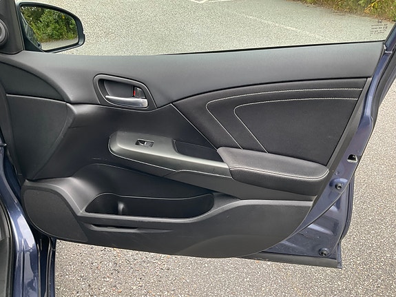 Honda Civic 17 of 30