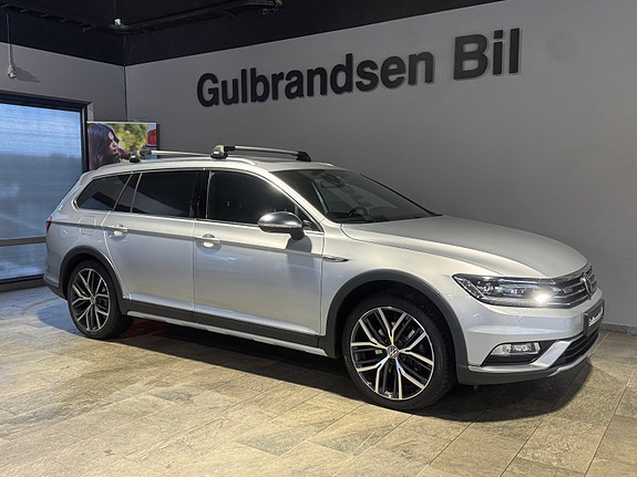 Volkswagen Passat Alltrack 3 of 30