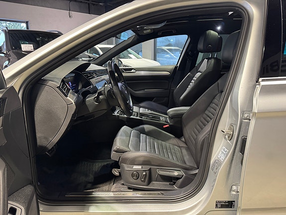 Volkswagen Passat Alltrack 9 of 30