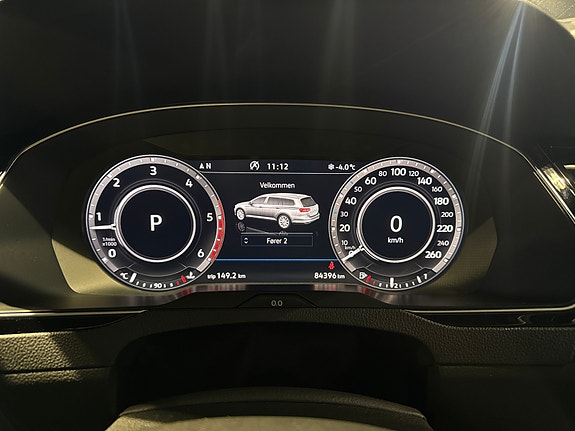 Volkswagen Passat Alltrack 26 of 30