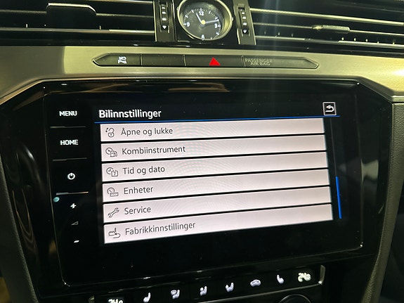 Volkswagen Passat Alltrack 23 of 30