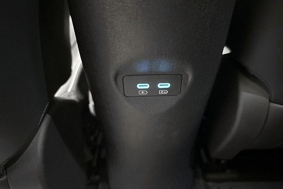 BYD Dolphin 29 of 30