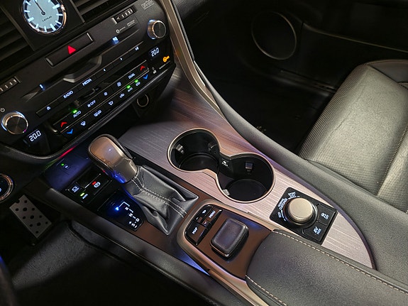 Lexus RX450h 29 of 30