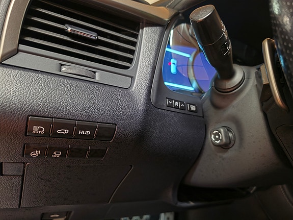 Lexus RX450h 17 of 30