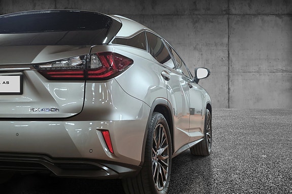 Lexus RX450h 10 of 30