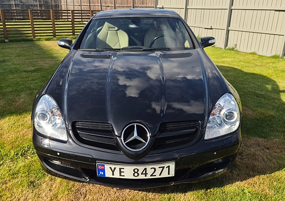 Mercedes-Benz SLK200 6 of 30