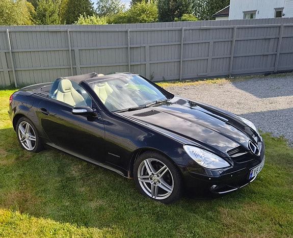 Mercedes-Benz SLK200 5 of 30