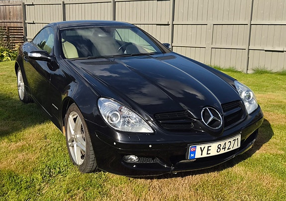 Mercedes-Benz SLK200 4 of 30