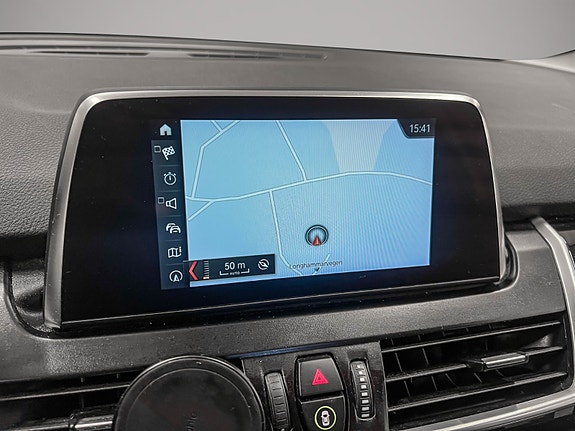 BMW 225xe 17 of 30