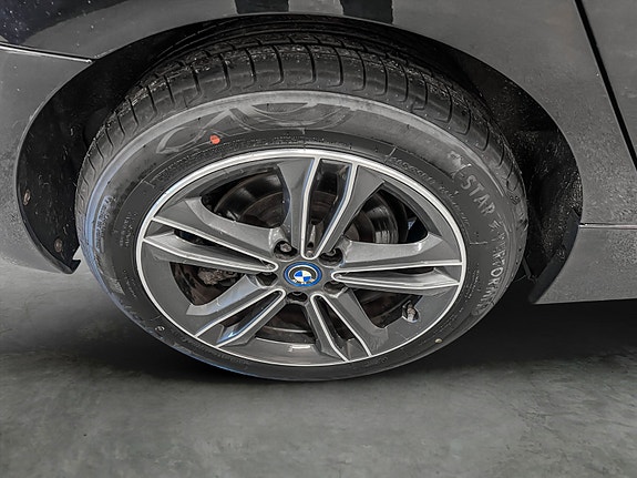 BMW 225xe 9 of 30