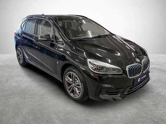 BMW 225xe 7 of 30