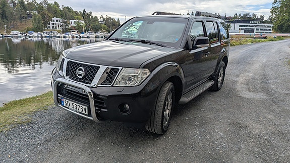 Nissan Pathfinder 28 of 30