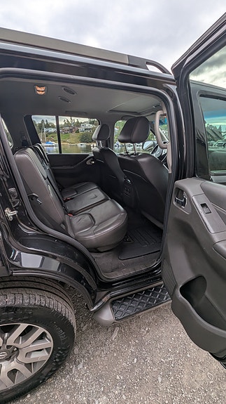 Nissan Pathfinder 11 of 30