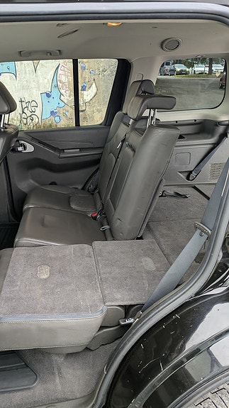 Nissan Pathfinder 21 of 30